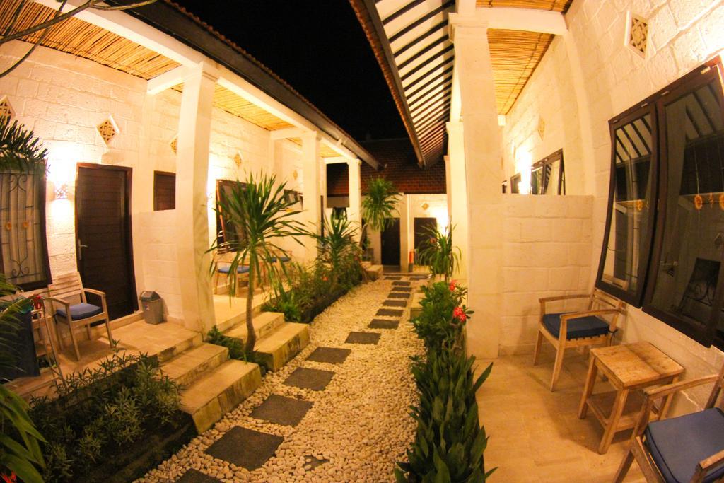 Padang Padang Breeze Hotel Uluwatu Buitenkant foto